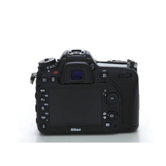 Nikon D7200 DSLR Camera with 18-140mm Lens